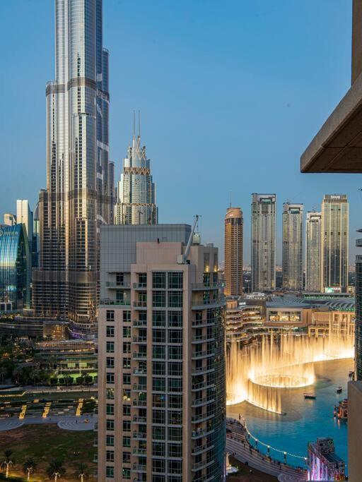 First Class 2Br With Full Burj Khalifa And Fountain View Dubai Ngoại thất bức ảnh