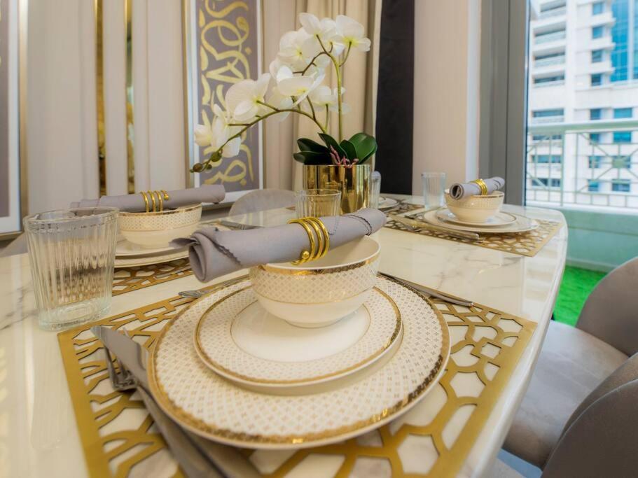 First Class 2Br With Full Burj Khalifa And Fountain View Dubai Ngoại thất bức ảnh