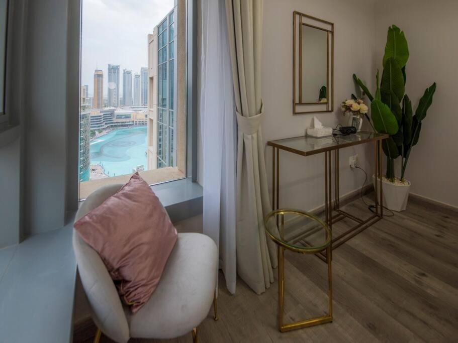 First Class 2Br With Full Burj Khalifa And Fountain View Dubai Ngoại thất bức ảnh