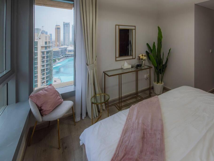 First Class 2Br With Full Burj Khalifa And Fountain View Dubai Ngoại thất bức ảnh