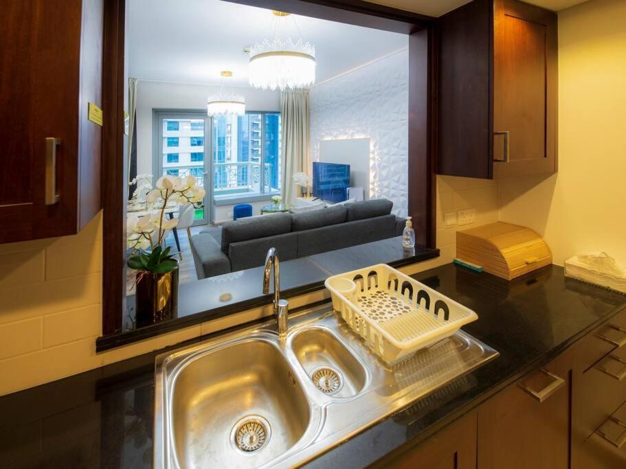First Class 2Br With Full Burj Khalifa And Fountain View Dubai Ngoại thất bức ảnh