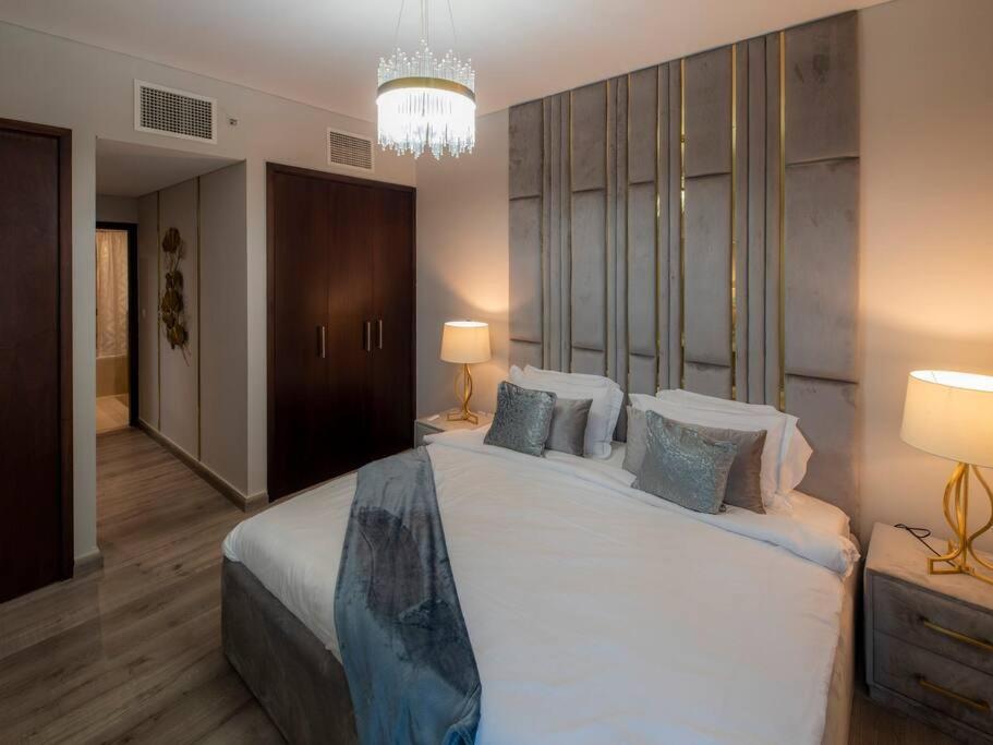 First Class 2Br With Full Burj Khalifa And Fountain View Dubai Ngoại thất bức ảnh