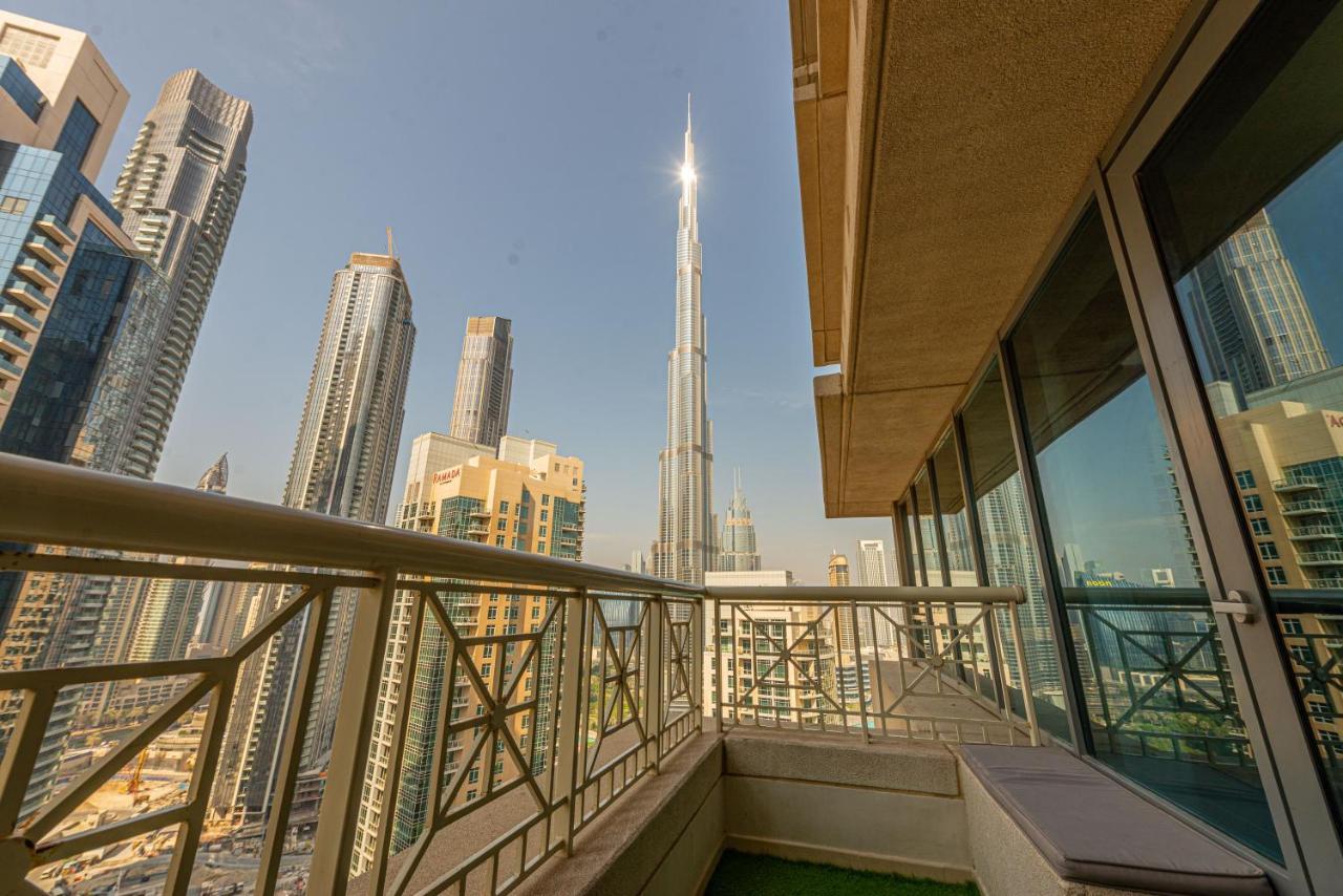 First Class 2Br With Full Burj Khalifa And Fountain View Dubai Ngoại thất bức ảnh