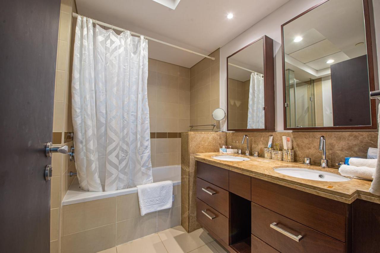 First Class 2Br With Full Burj Khalifa And Fountain View Dubai Ngoại thất bức ảnh